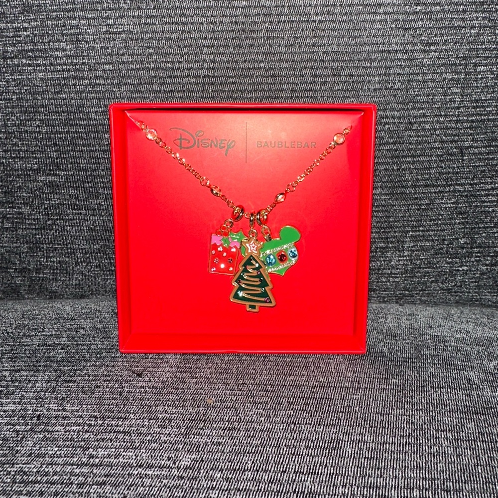 ✨🆕 Disney Christmas Baublebar Necklace